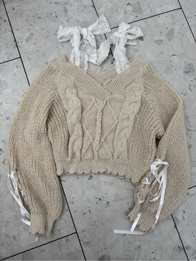 ROMWE beige cable knit cropped sweater with lace bow ribbon tie size S